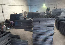 鋼格柵廠家車(chē)間